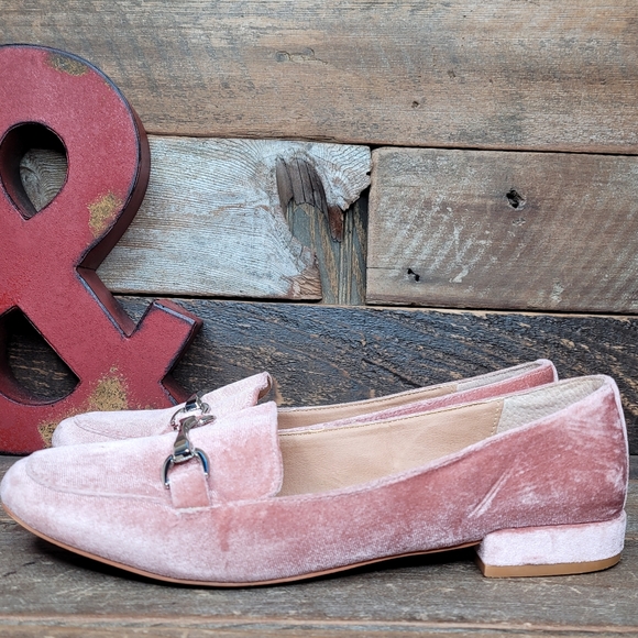 Steve Madden Shoes - Vtg Steve Madden Pawly Soft Velvet Pink Slip-On